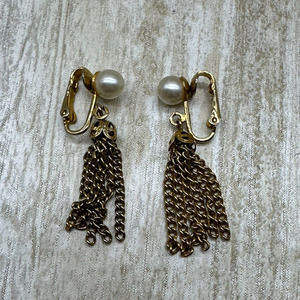 Vintage Celebrity Signed Gold And Silver Tone Tassel Dangle‎ Clip On Earrings